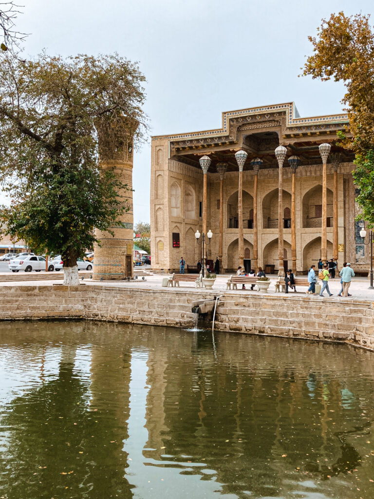 Bolo Haouz Mosque