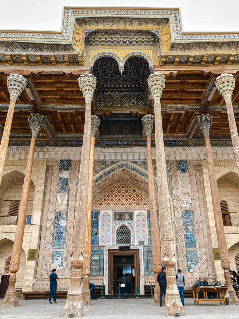 Bolo Haouz Mosque