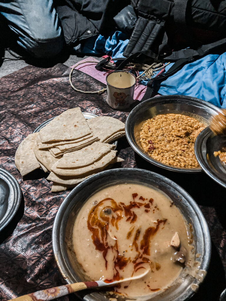 Patundas Meadows Trek: Dinner