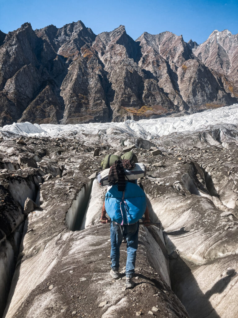 Patundas Meadows Trek: Crossing the Passu Glacier