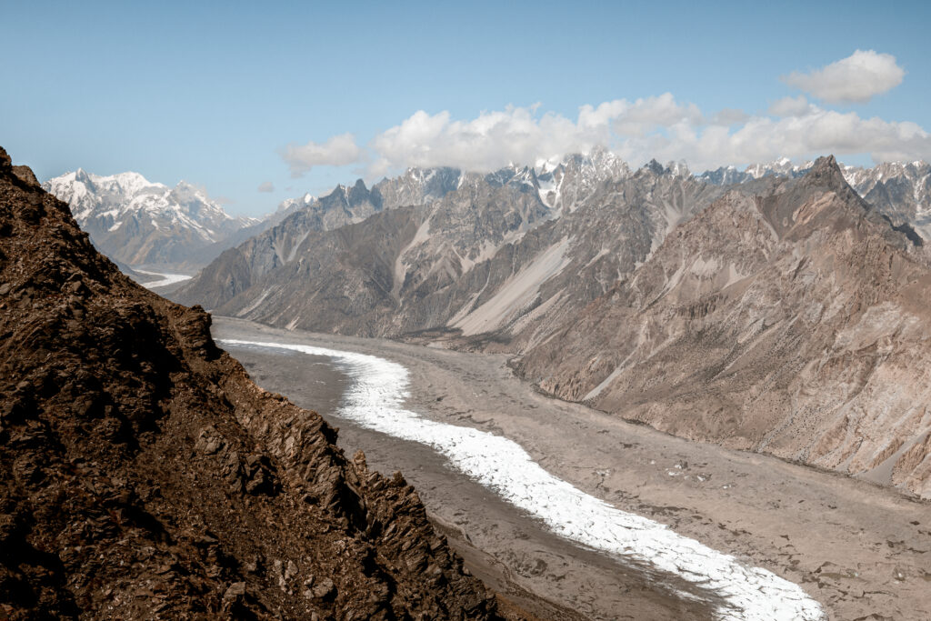 Patundas Meadows Trek: Views of Batura Glacier