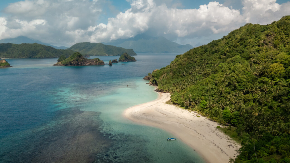 Mahoro Island, remote desert island in Indonesia