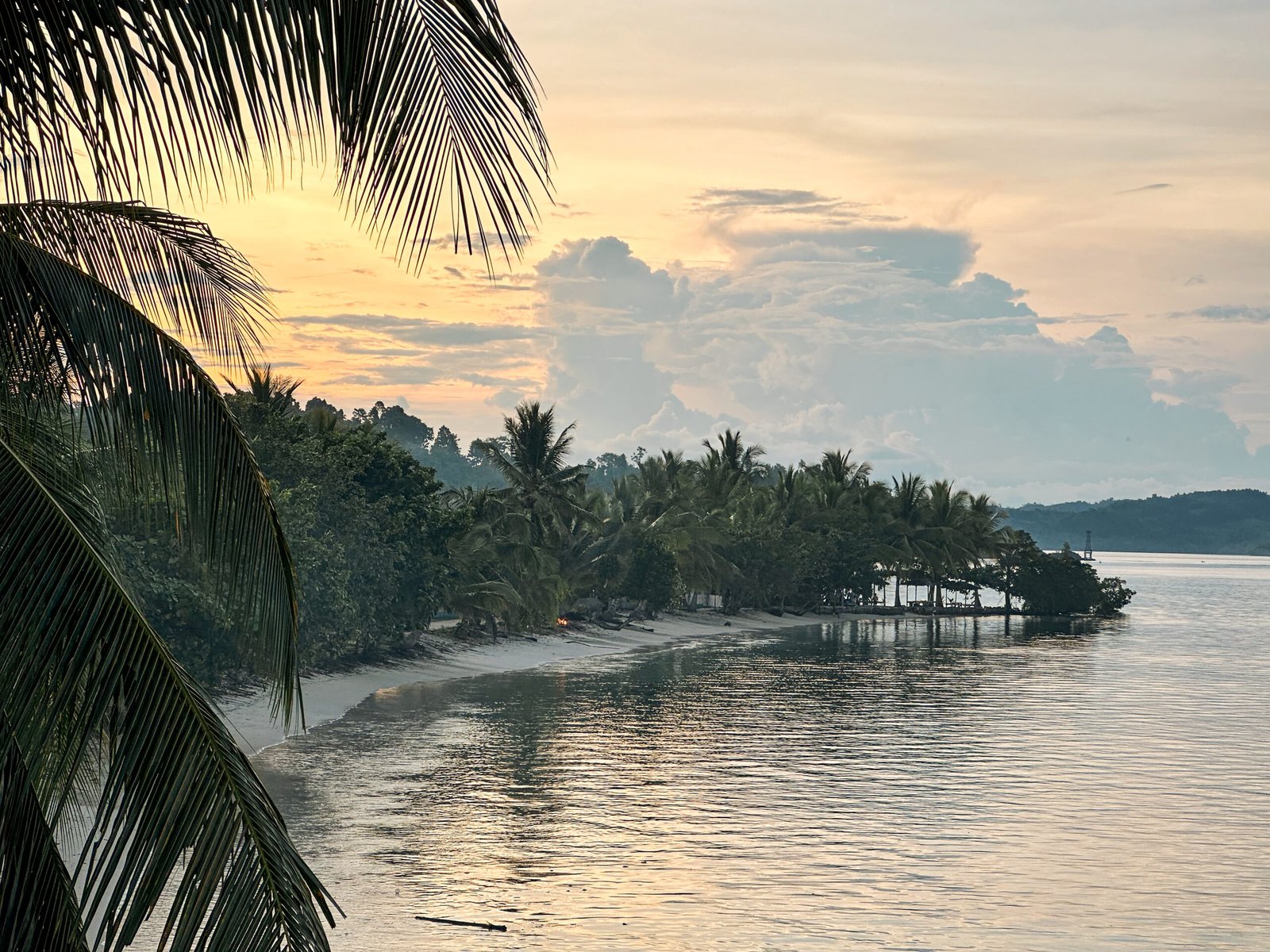 How to Get to Banggai Laut: Flight, Ferry, or Speedboat
