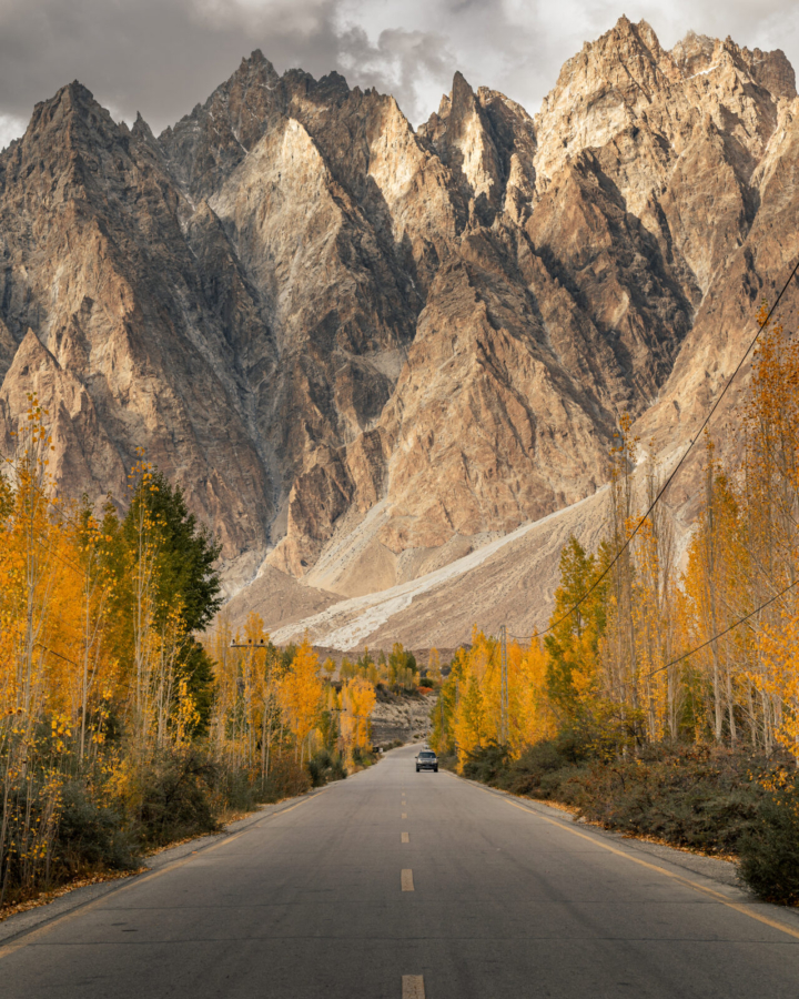 The Karakoram Highway with view of Passu Cones, Gojal, Gilgit-Baltistan, Pakistan