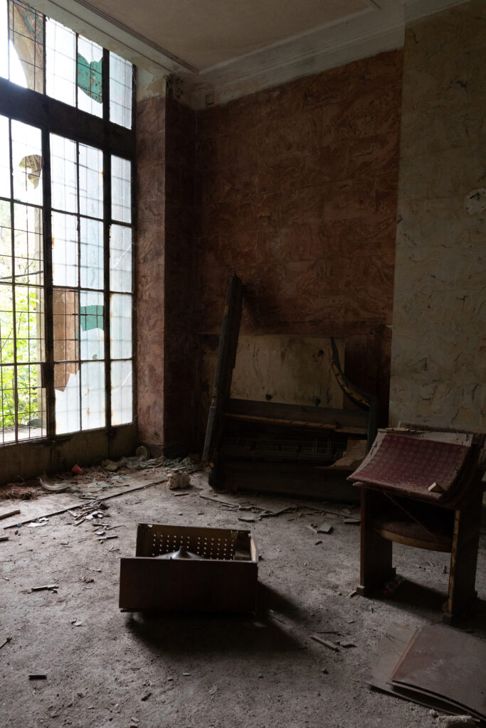 Remains of a piano in the abandoned theater in the Sanatorium Metalurgist, Tskaltubo's abandoned soviet sanatoriums, Georgia