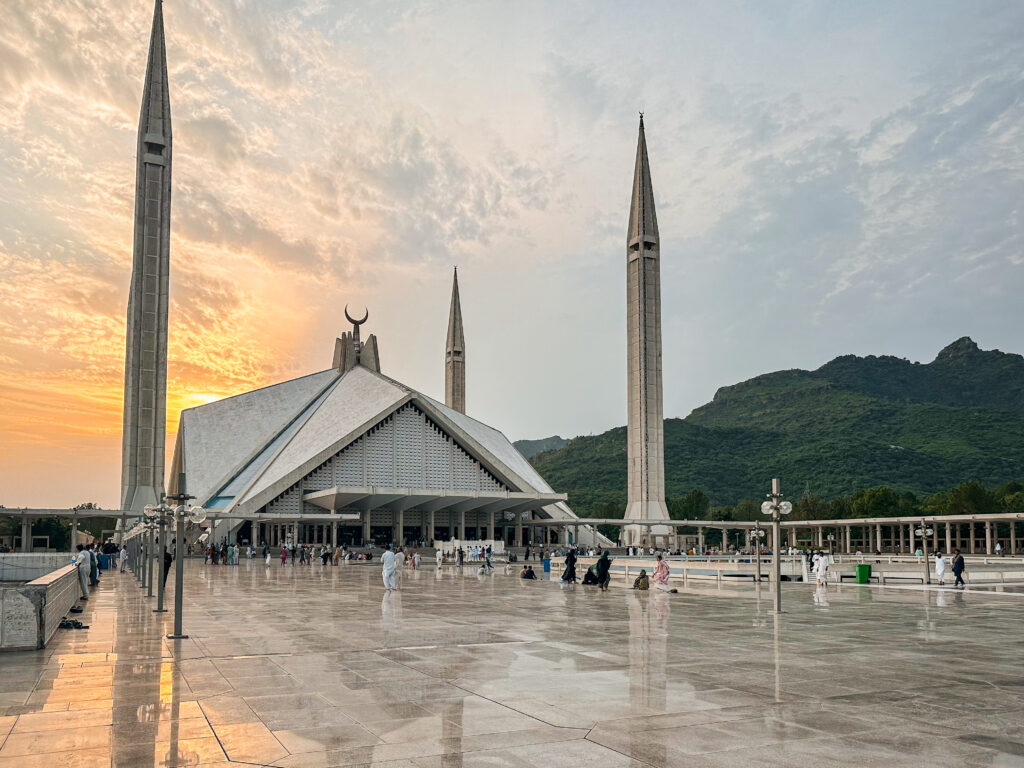 Faisal Mosque at sunset, where to go Islamabad, backpacking Northern Pakistan