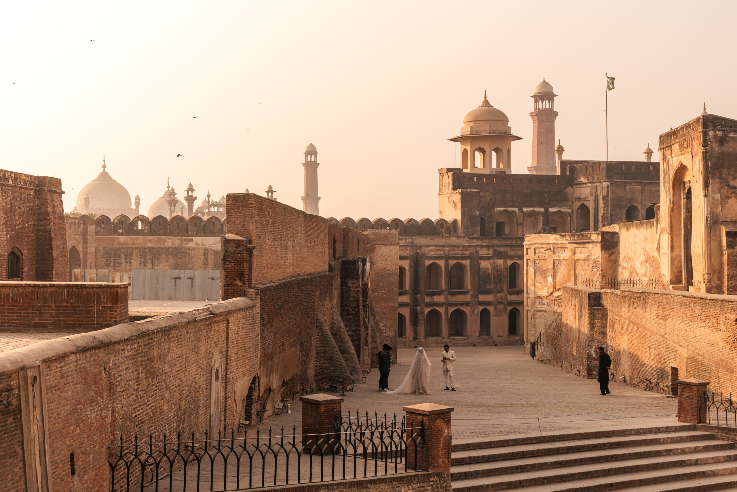 Lahore Travel Guide: Mosques, Food & What to Expect
