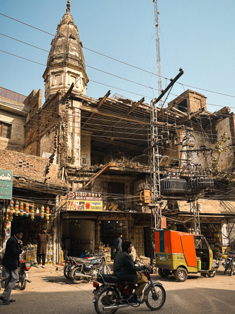 Chaotic Streets of Rawalpindi, what to do in Islamabad, Pakistan Travel Guide